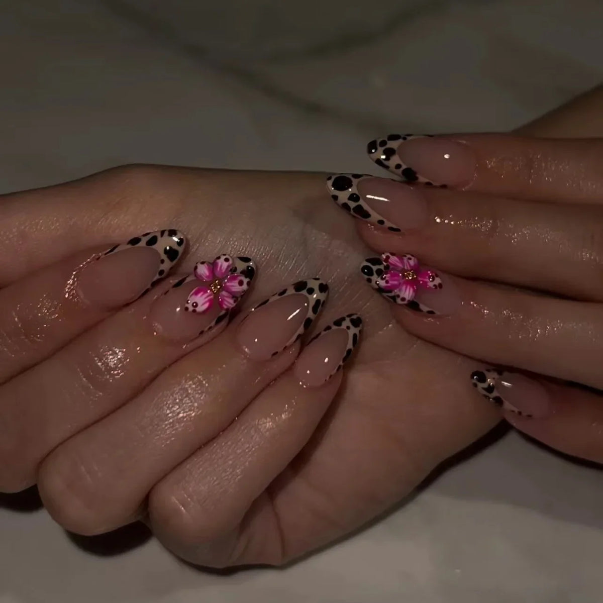 Black Leopard Print Light Yellow French Red Flowers Fake Nails Fashion Detachable Finished False Nails Press on Nails with Glue 13