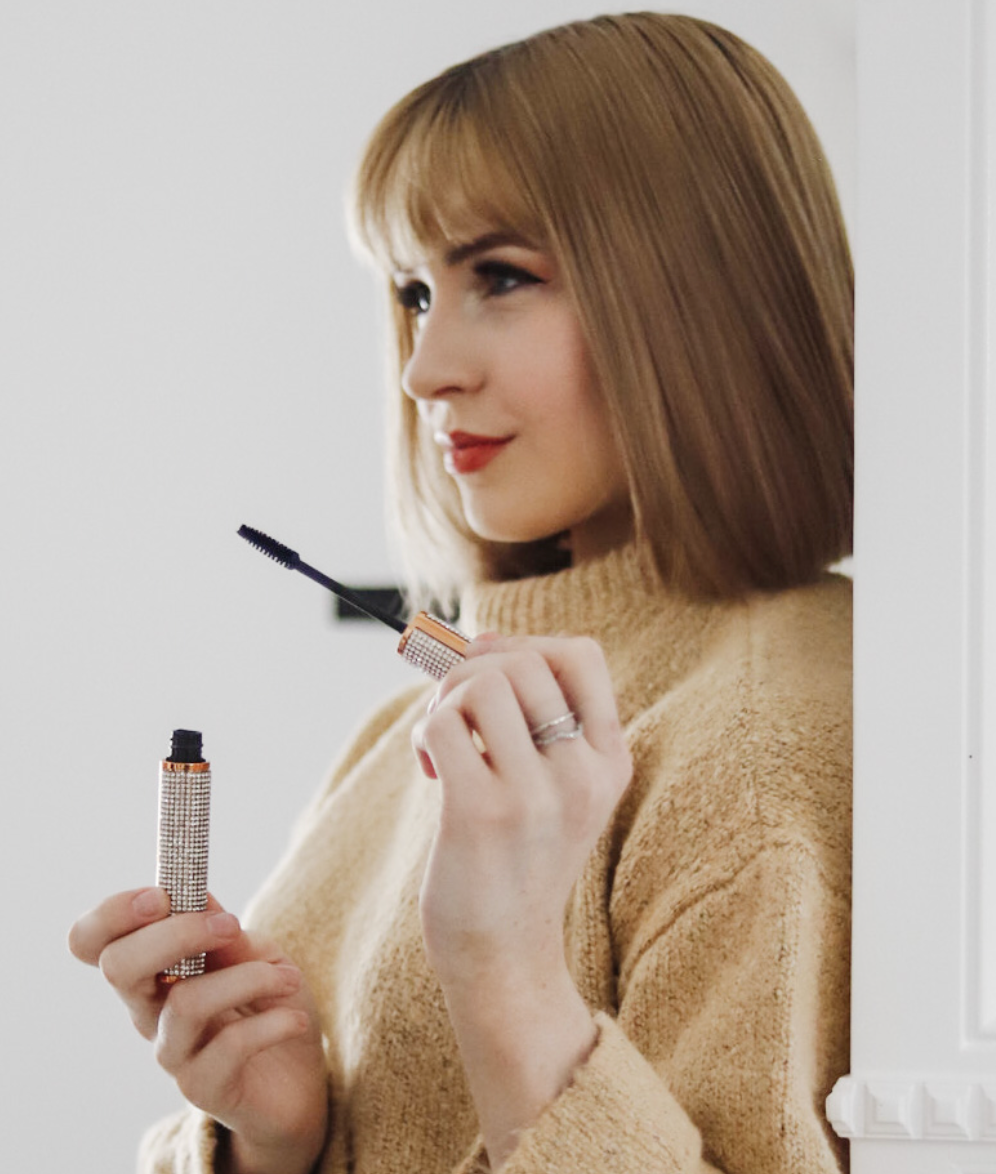 Volumizing Mascara for Sensitive Eyes 21