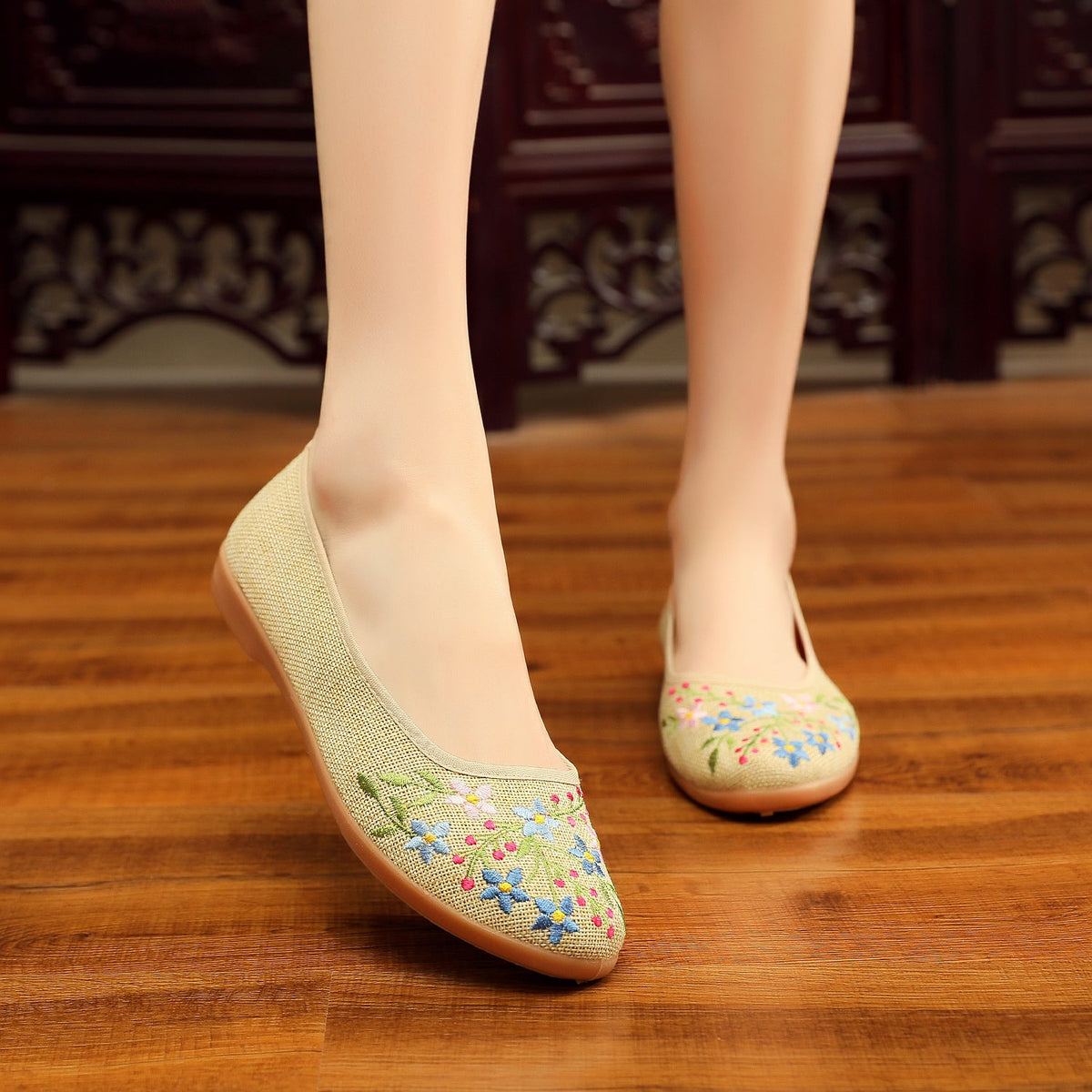 Women's Middle-aged And Elderly Soft-soled Embroidered Dance Shoes 7