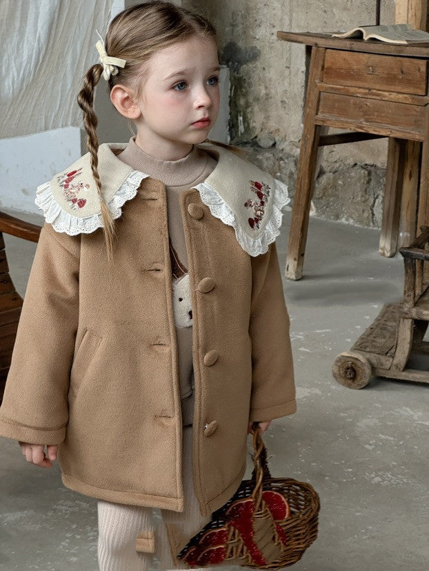 Stylish And Adorable Outerwear For Kids In Fall And Winter 3
