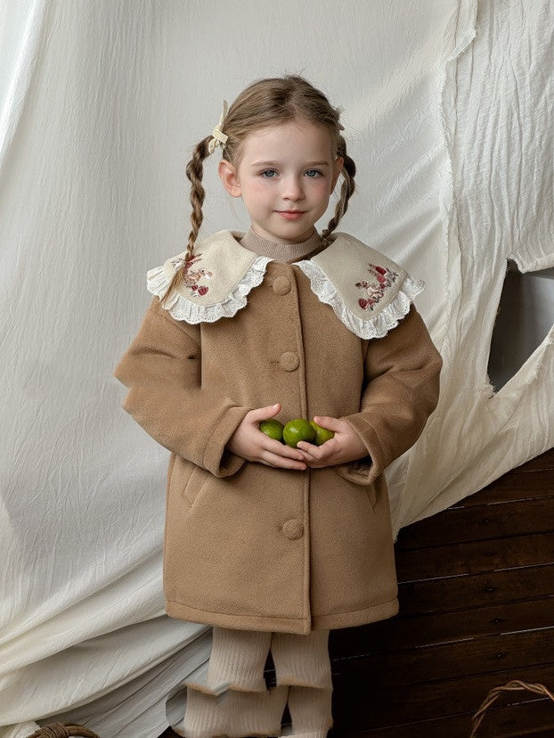 Stylish And Adorable Outerwear For Kids In Fall And Winter 4