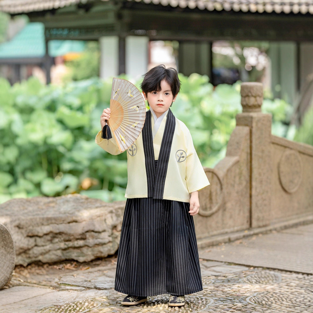 Childrens Yellow Japanese-style Kimono Set 1
