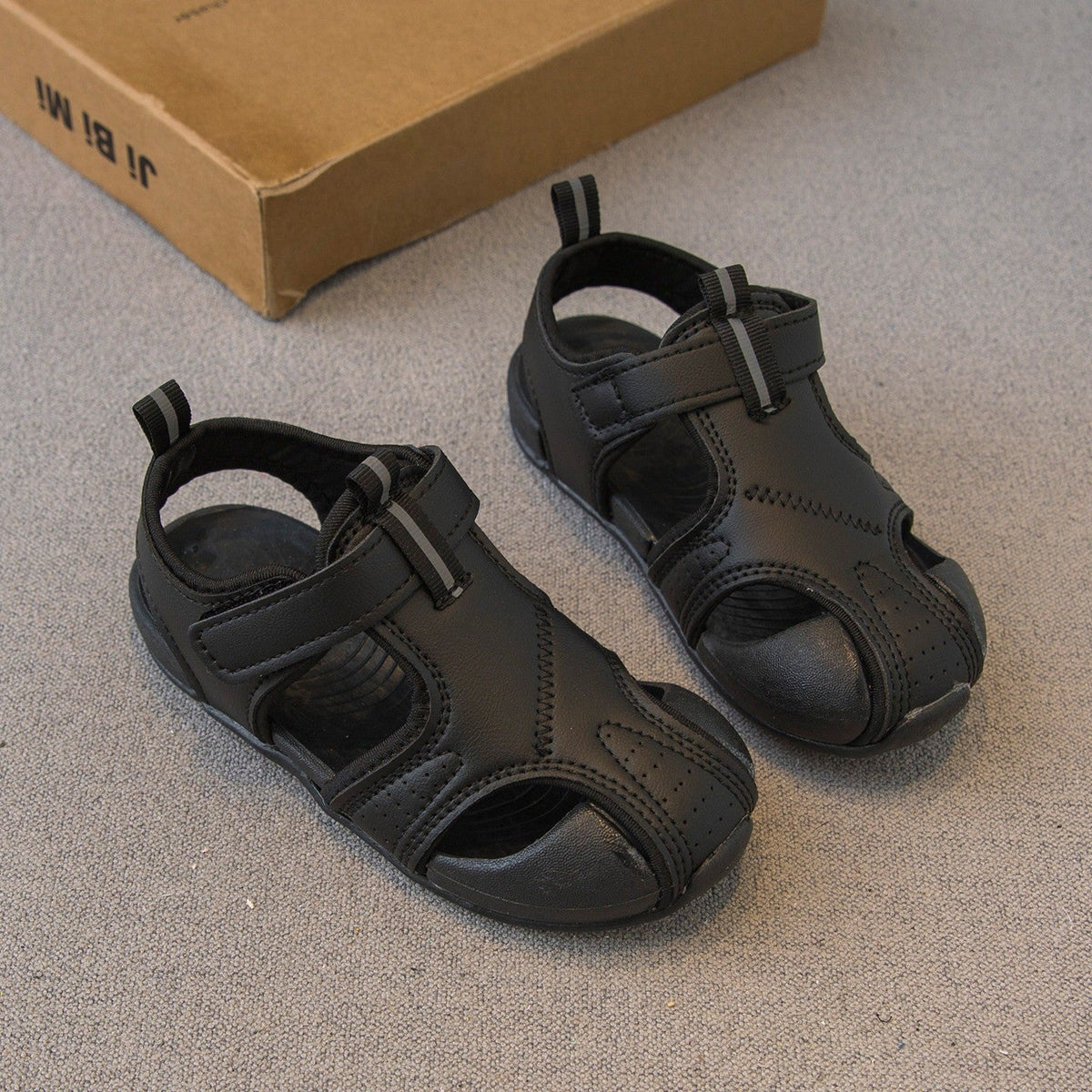 Children's Baotou Sandals Lightweight Soft Bottom Beach Shoes For Girls' Leisure Sports Baby Shoes 3