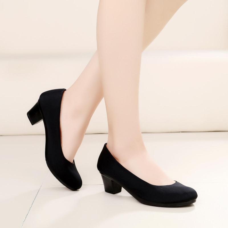 New Spring And Autumn Summer Old Beijing Cloth Shoes Women's Thin Shoes Black Work Shoes High Heels Non-slip Ceremonial Shoes 8
