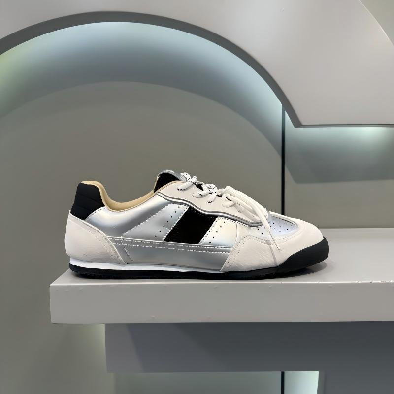 Men's New German Trainers, Soft Cushioned Breathable Run-style Shoes, Lace-up Low-top Versatile Casual Sneakers 2