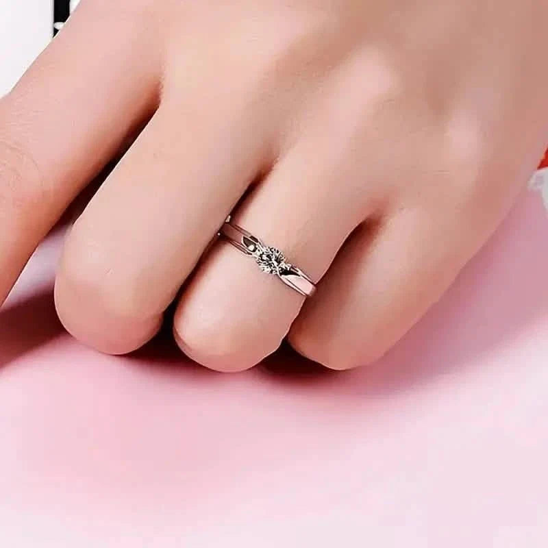 Classic 4-prong Set Round Zirconia Ring For Women 4