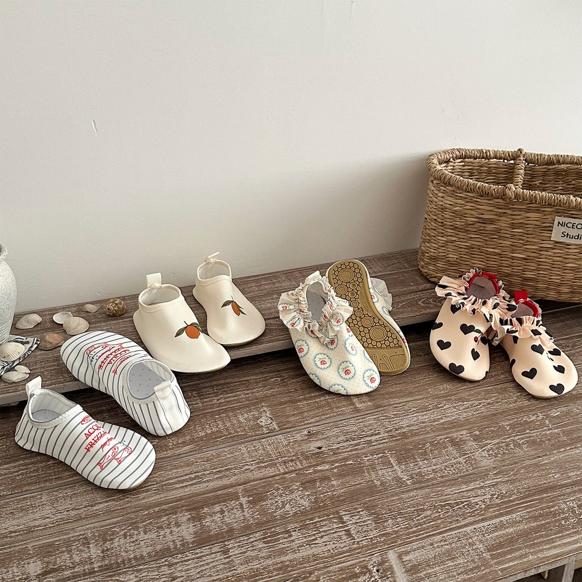 New Childrens Beach Shoes Non-slip For Water Parks 1