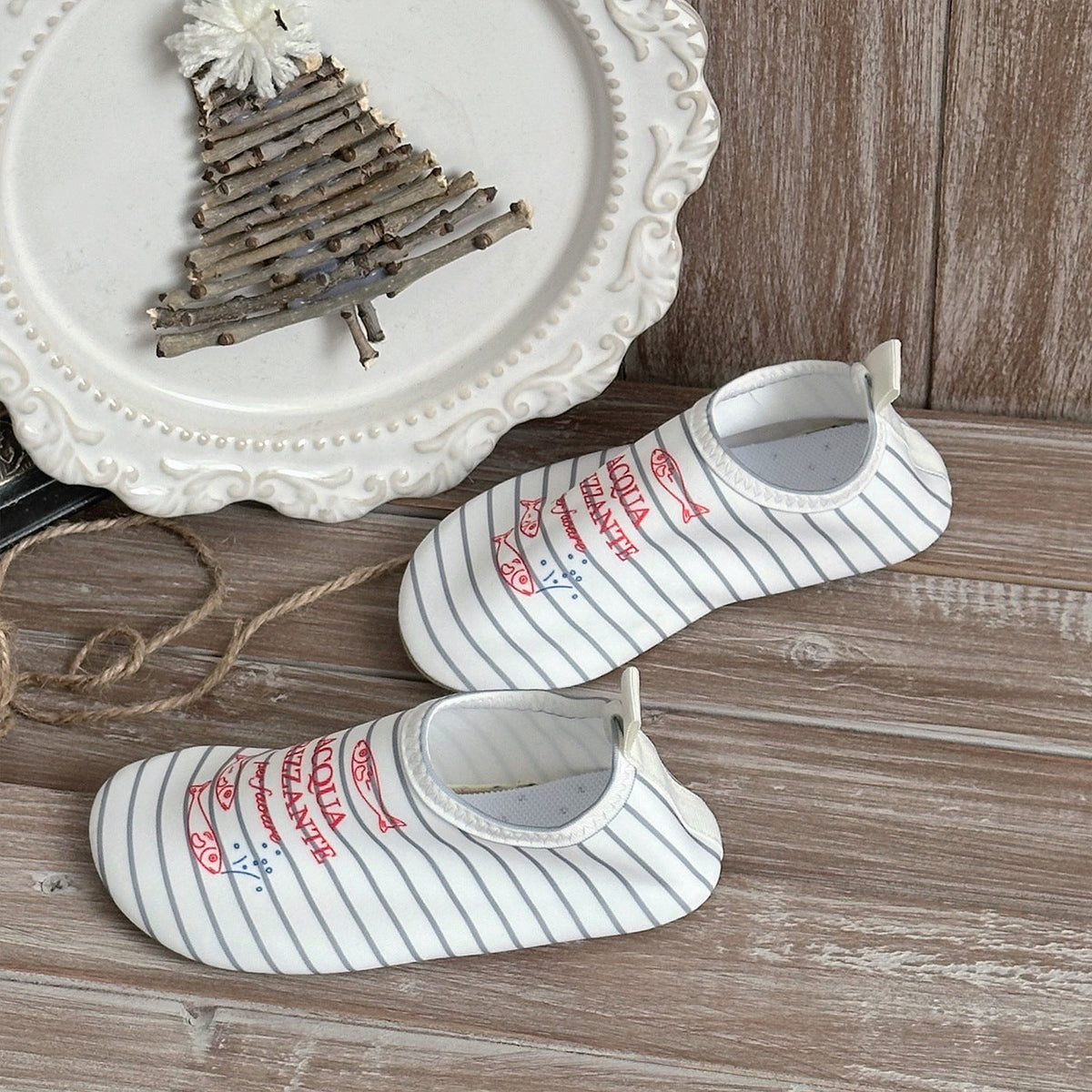 New Childrens Beach Shoes Non-slip For Water Parks 7