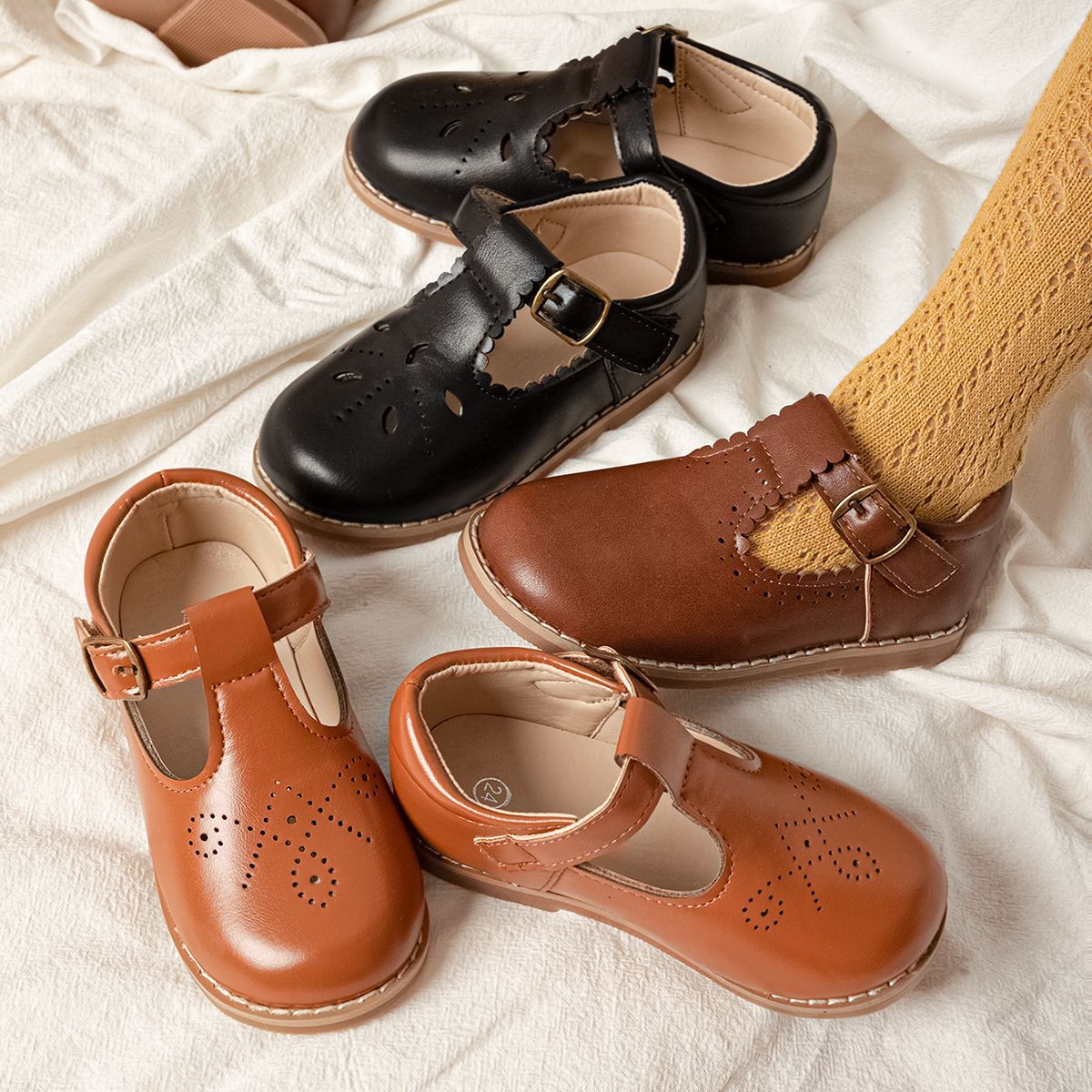 Girls' British Style Leather Shoes Hollow Breathable 1