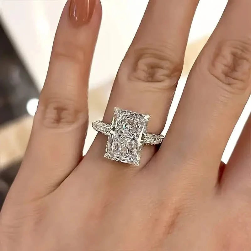 Elegant Ring Inlaid Shining Zirconia In Rectangular Shape 3