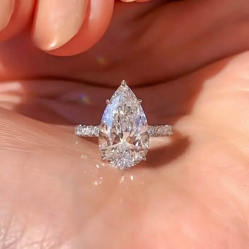 Elegant Teardrop Cubic Zirconia Engagement Ring 1
