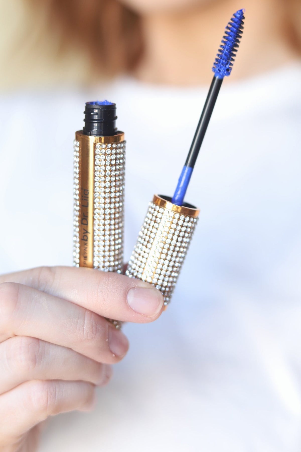 Volumizing Mascara for Sensitive Eyes 33