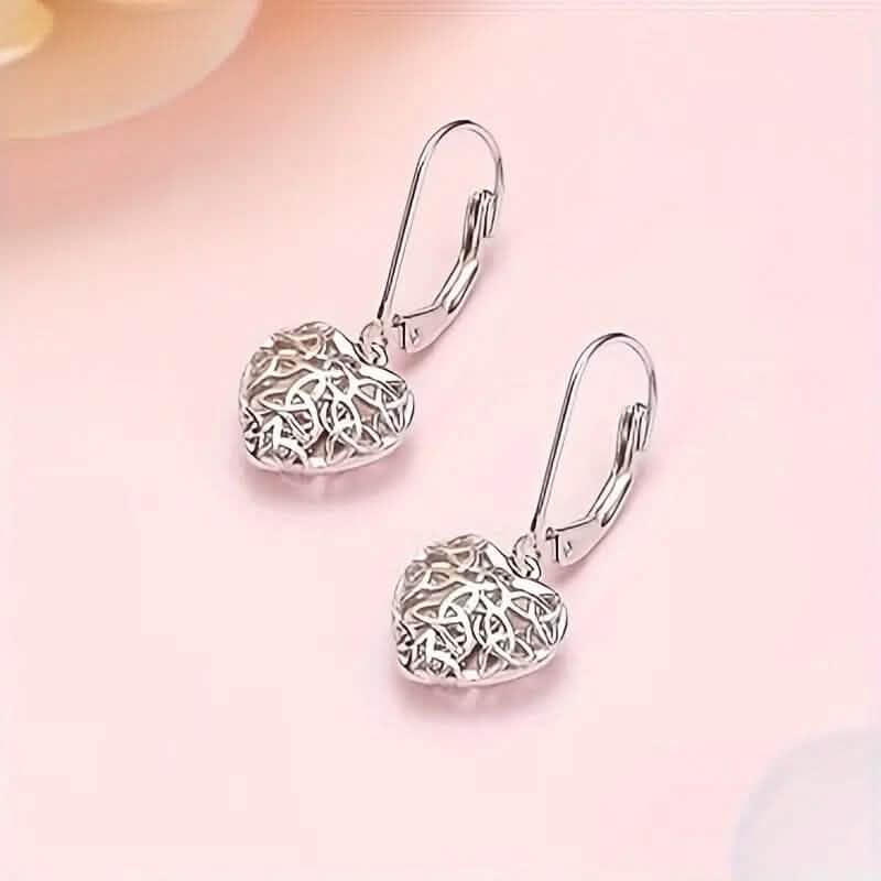 Exquisite Hollow Heart-Shaped Hoop Earrings 5