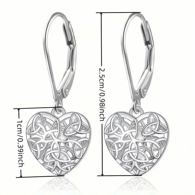 Exquisite Hollow Heart-Shaped Hoop Earrings 2