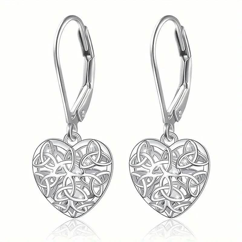 Exquisite Hollow Heart-Shaped Hoop Earrings 1