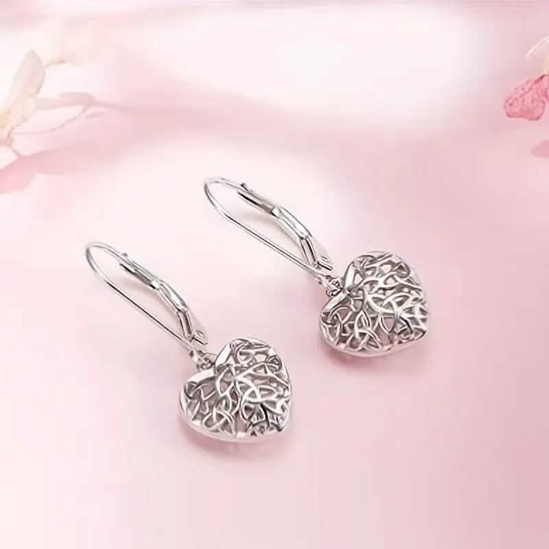 Exquisite Hollow Heart-Shaped Hoop Earrings 4