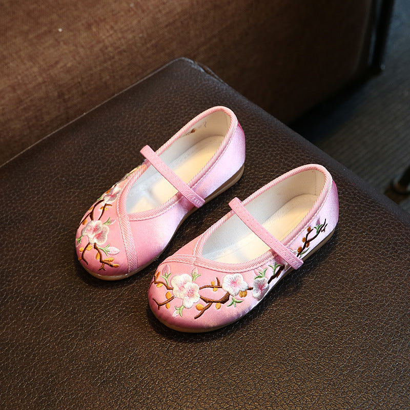 Childrens Simple And Versatile Embroidered Cloth Shoes 6