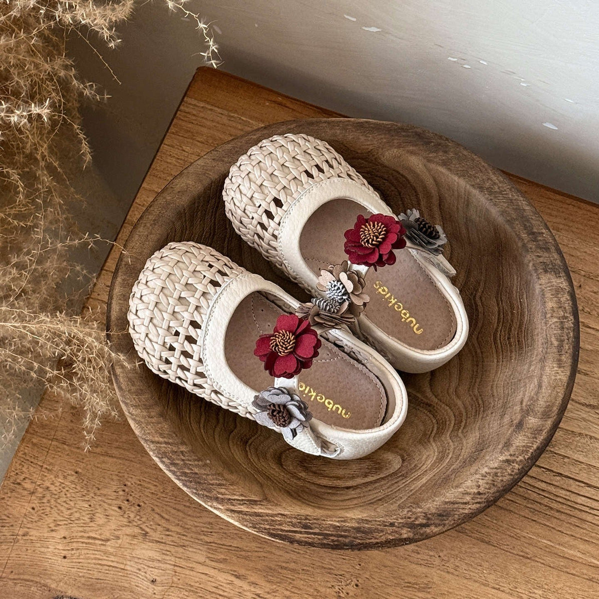 Girls' Korean Woven Hollowed Out Leather Shoes With Fashionable Soft Sole And Retro Style, Versatile For Children To Wear As A Single Shoe 6