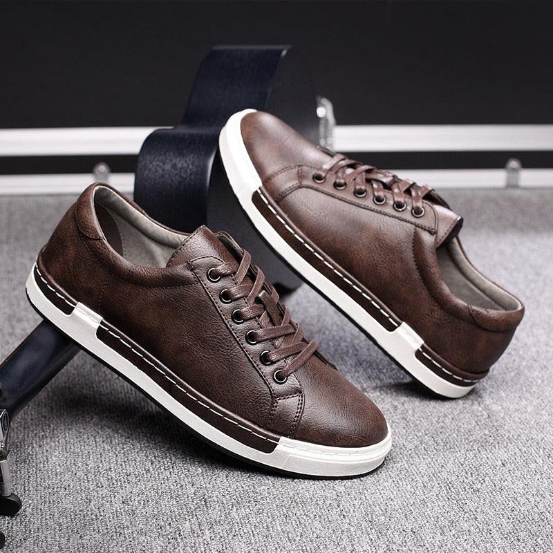 Fashion Leather Mens Shoes Soft High Quality Mens Casual Shoes Flat Footwear Classic Black White Men Fashion Walking Shoes Comfortable Modern Design 1