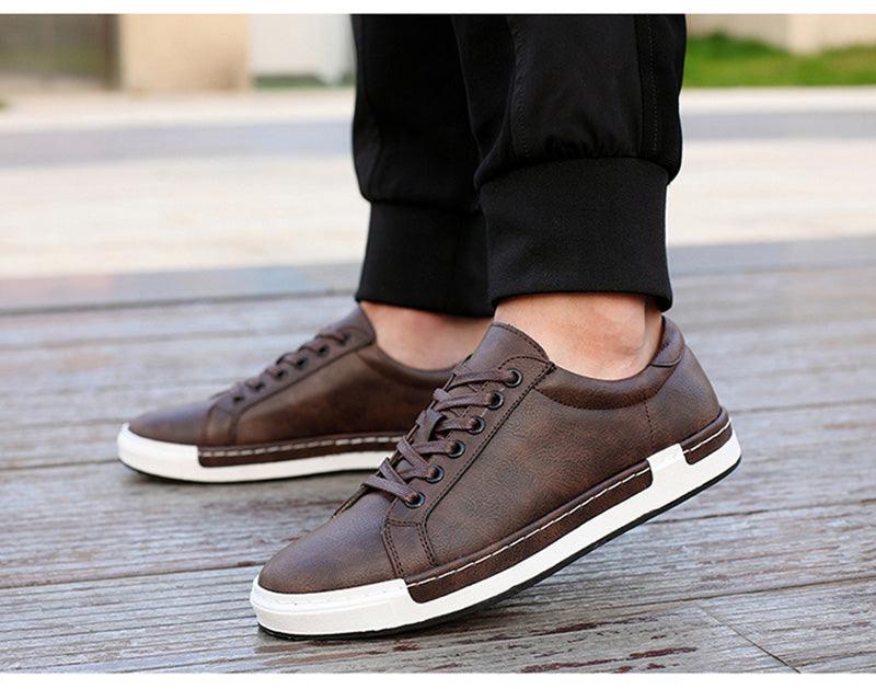 Fashion Leather Mens Shoes Soft High Quality Mens Casual Shoes Flat Footwear Classic Black White Men Fashion Walking Shoes Comfortable Modern Design 2