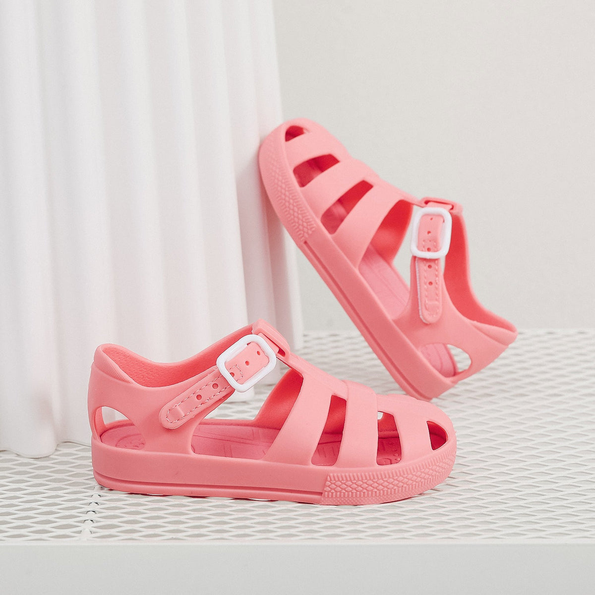 Childrens Velcro-Strap Non-Slip Waterproof Beach Shoes 8