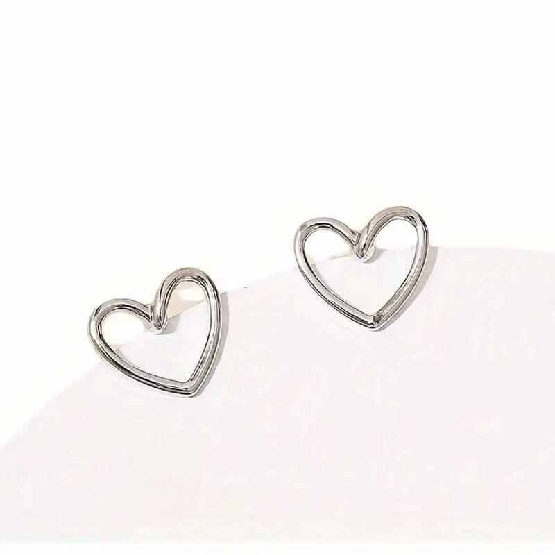 Glossy Hollow Heart Design Stud Earrings 3