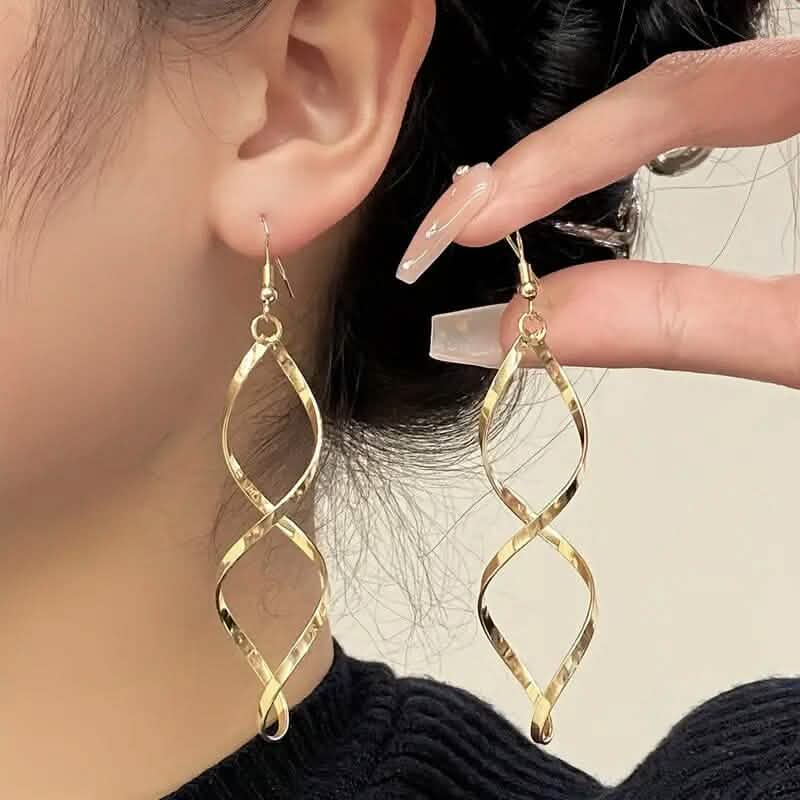 Spiral Design Dangle Earrings 1