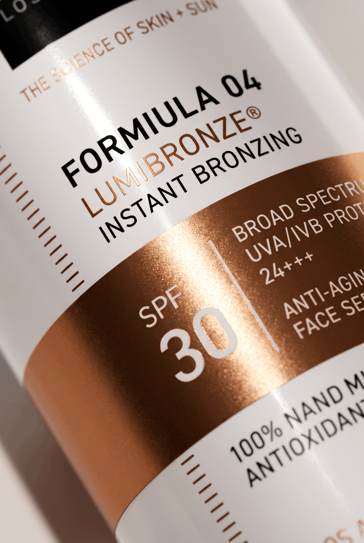 Lumibronze Mineral SPF 30 Instant Bronzing Face Serum 9