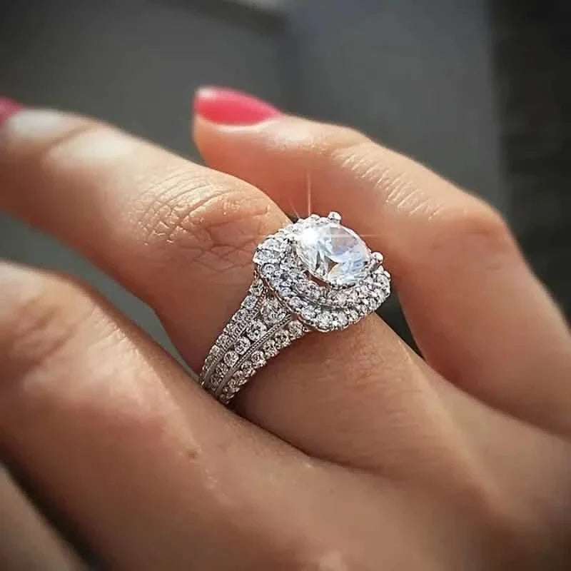 Large Oval Women Synthetic Zirconia Wedding Rings 2
