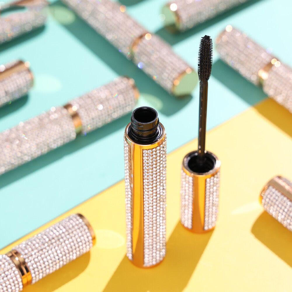 Volumizing Mascara for Sensitive Eyes 15