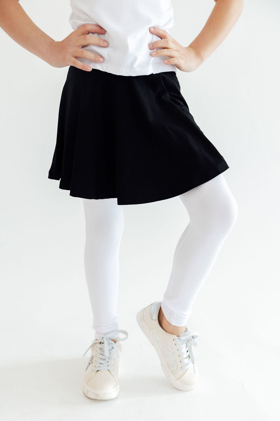 Black & White Twirl Skegging 1