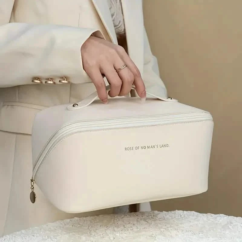Minimalist Makeup Zipper Pouch 6