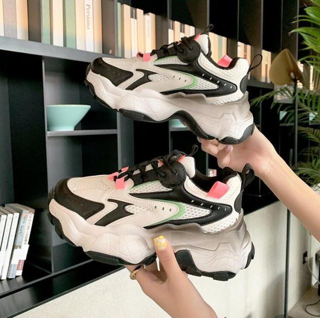 Modern Thick Platform Sneakers White Woman Vulcanize Shoes Luxury Tennis Sneakers Trainers Lace Up Fashion Comfortable Walking Footwear New Lightweight Sneakers 5