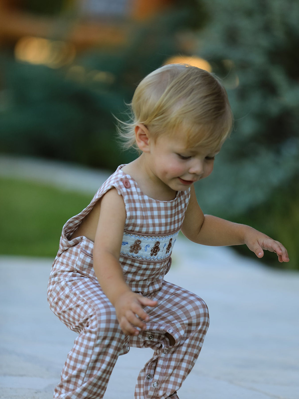 Christmas Vintage-Style Plaid Embroidered Gingerbread and Bows Boy Romper 2