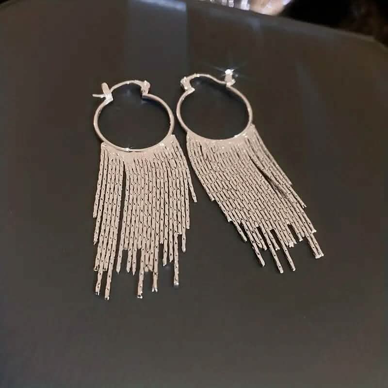 Sparkling Tassel Design Dangle Earrings 2