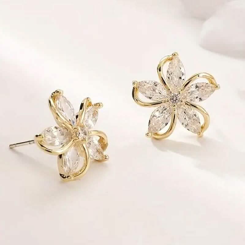 Stylish Zirconia Petal Flower Stud Earrings 2