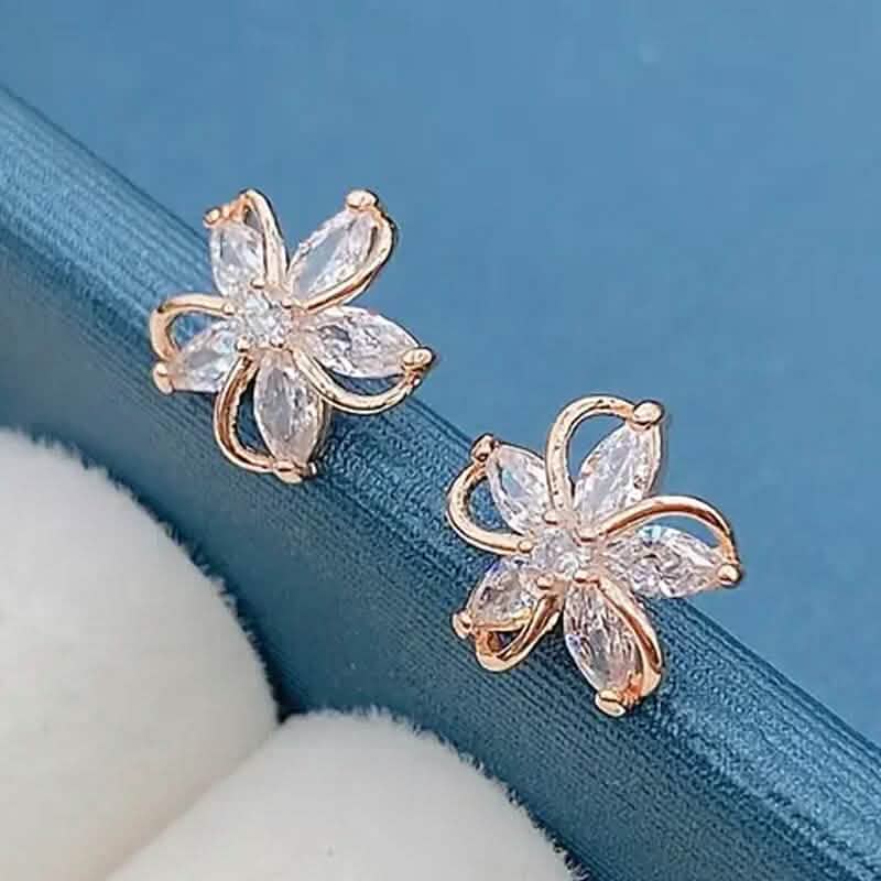 Stylish Zirconia Petal Flower Stud Earrings 4