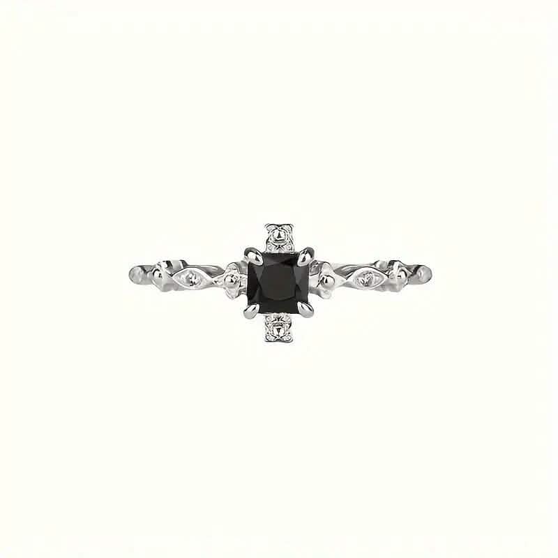 Vintage-Inspired Black Square Cubic Zirconia Ring 2