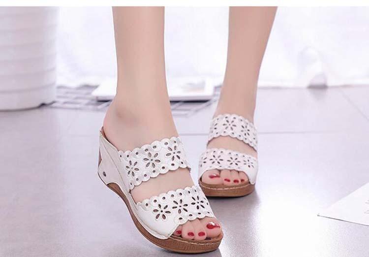 Woman Sandals For Beach Slip On Fashion Sandals Women Thick Bottom Footwear Flat Sandals Soft Leather Vintage Summer Casual Non-Slip Beach Platform Shoes Sandals 21